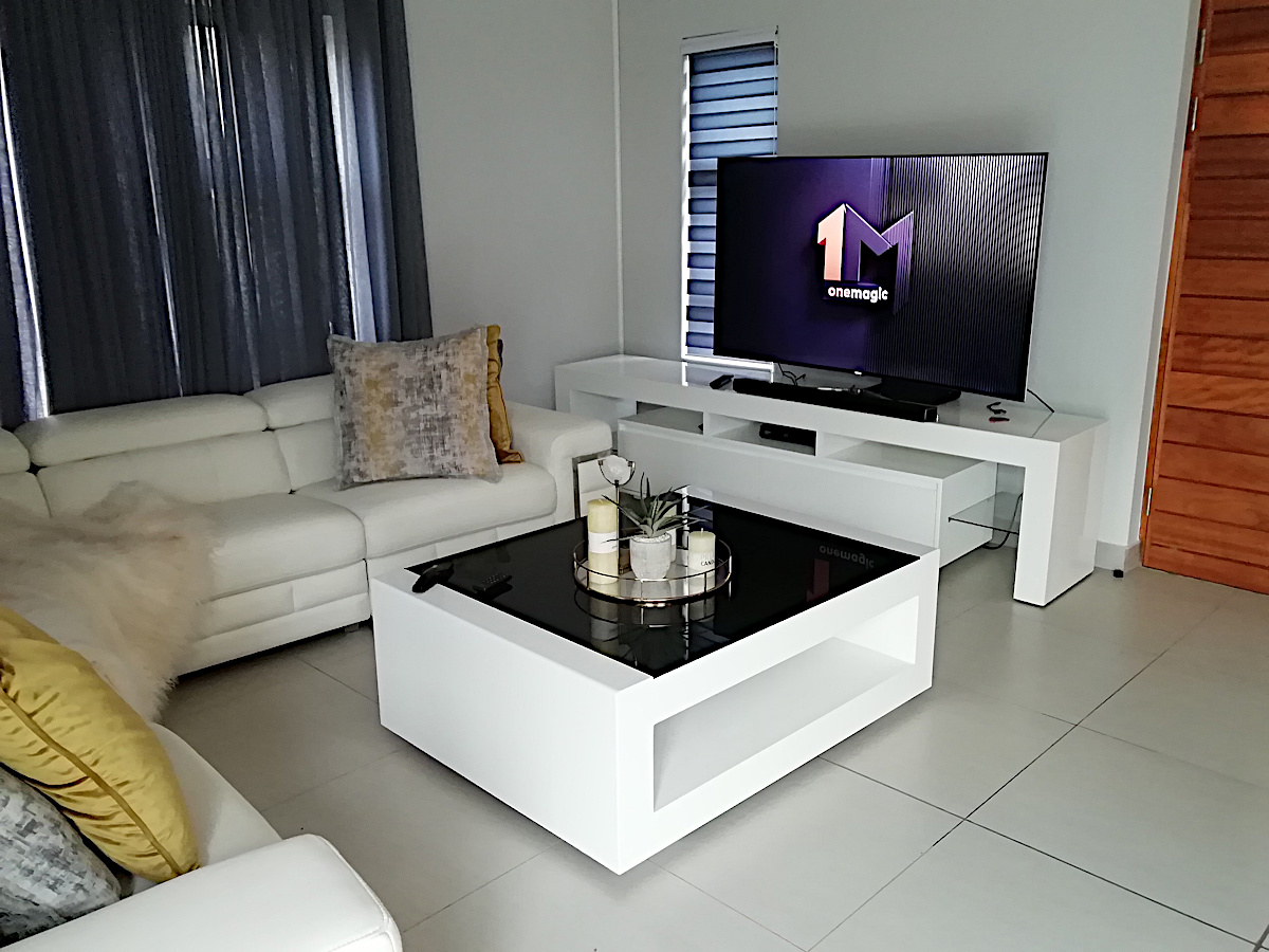 Tvs, Phones, Microwave, TV stand,, Johannesburg South